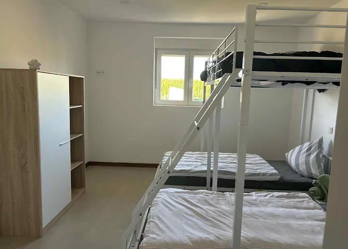 Apartment Bem Estar 3 *